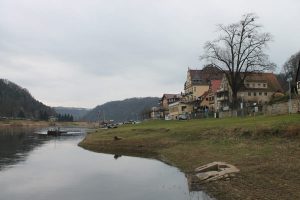 Wanderung Uttewalder Grund nach Wehlen, Blick Elbe