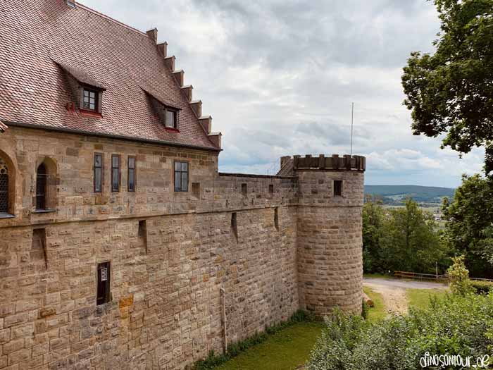 Burgmauer der Altenburg