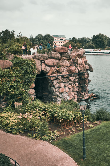 Grotte an Schlossinsel