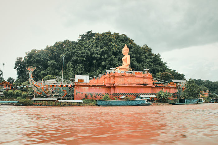 Goldener Buddha Schiff Thailand
