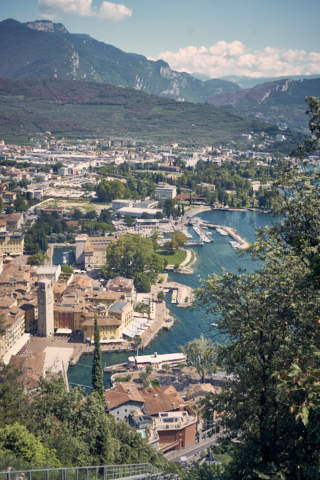 Bastione Ausblick Hafen Riva