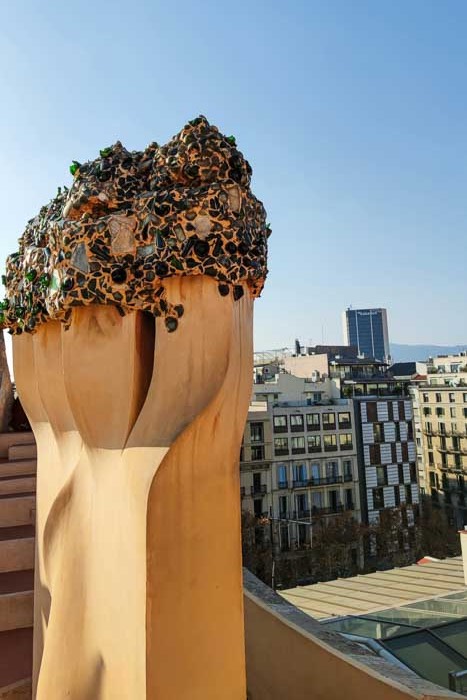 Schornstein Dachterrasse Casa Milà Barcelona