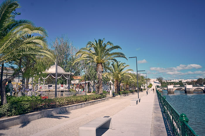 Fluss Promenade Tavira