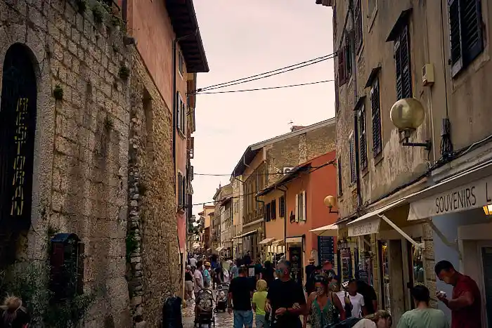 Decumanus Straße Porec Einkaufsmeile