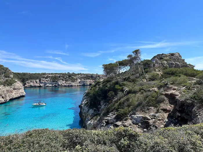 Calo des Moro Abstieg